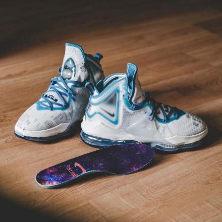国内10月30日発売予定】ナイキ レブロン 19 