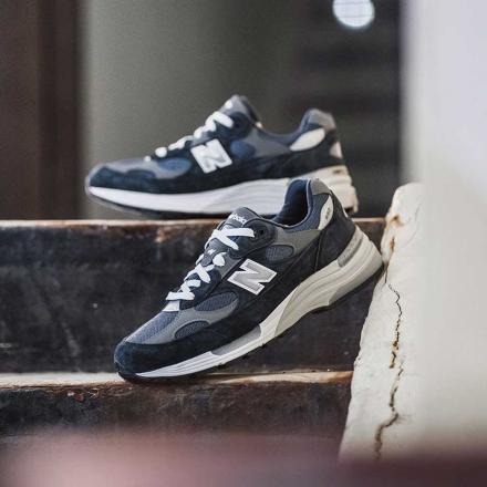 国内3月21日発売予定】 ニューバランス 992 ネイビー (U992NY