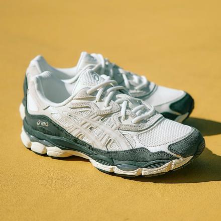 国内先行予約/8月7日発売予定】アシックス スポーツスタイル ゲル NYC