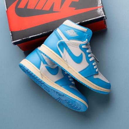 国内5月10日発売予定】 ナイキ エア ジョーダン 1 ハイ OG “UNC