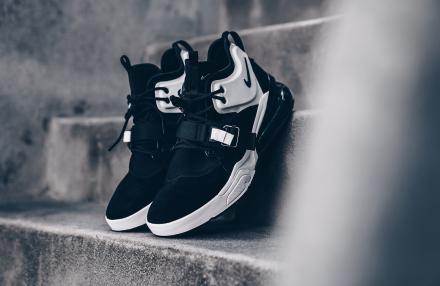 国内6月22日発売予定】 ナイキ エアフォース270 ブラック/ホワイト