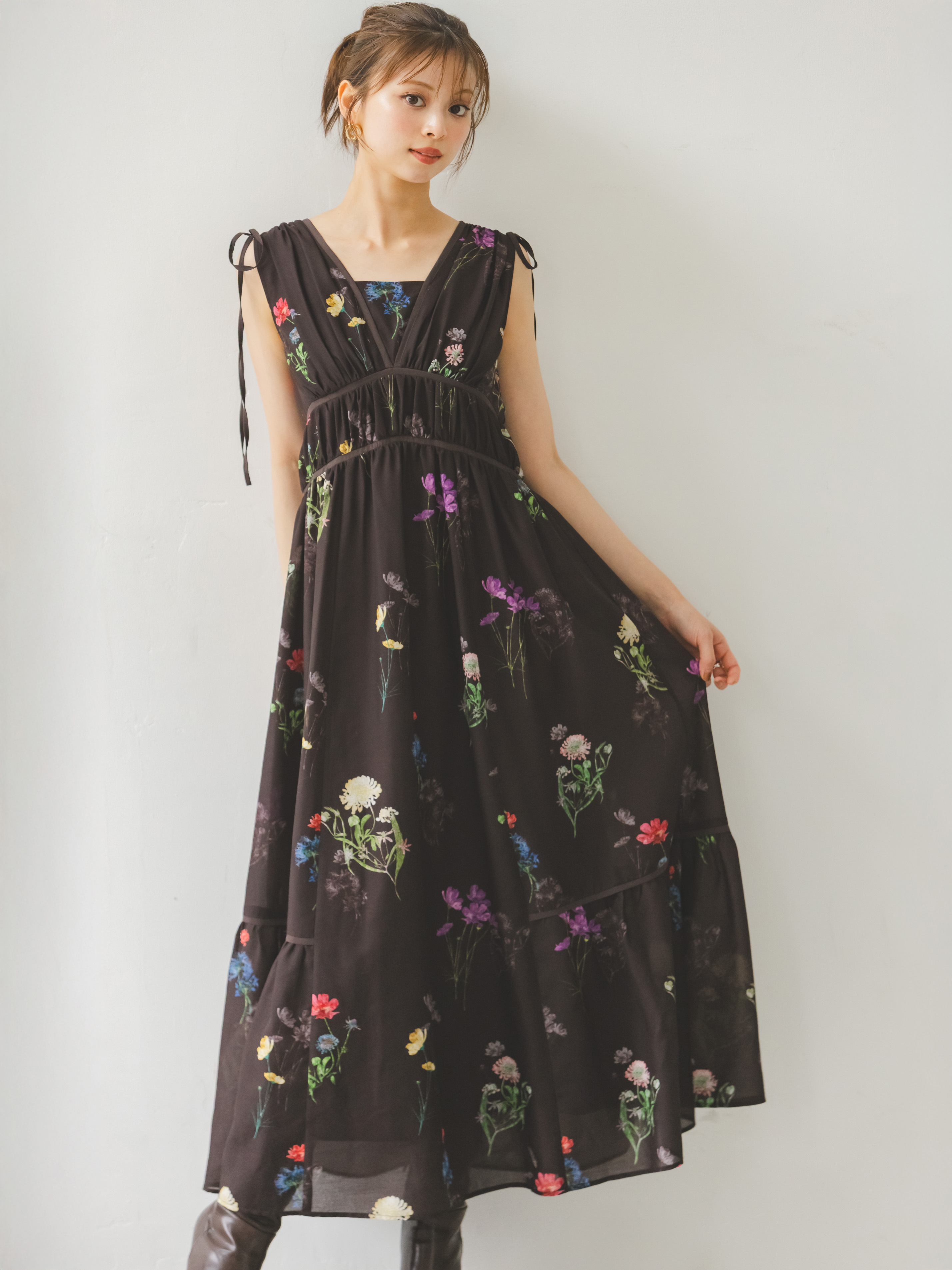 00サイズあり】フラワードロストディティールワンピース(マキシ