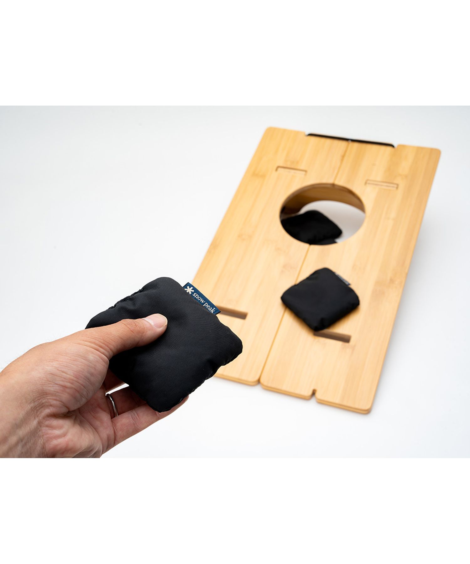 コーンホールテーブル| スノーピーク(Snow Peak)