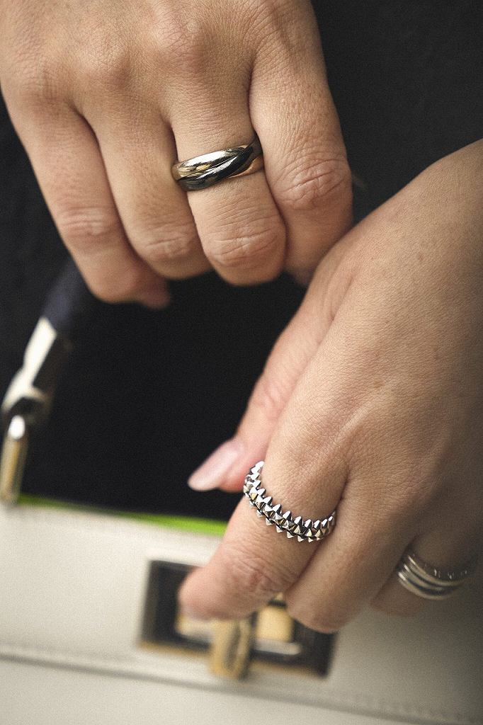 カルティエ【トリニティ】素敵な40代は着けこなしてる！＜コーデSNAP9