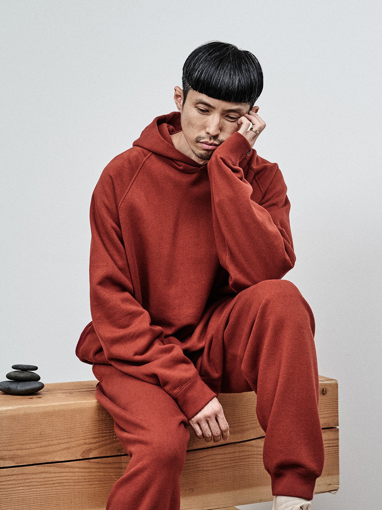 大人のスウェット新定番】「グラフペーパー×ループウィラー」コラボの