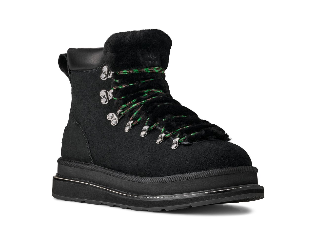 アグ × サカイ】ローファーからブーツまで。シープスキンが映える完売