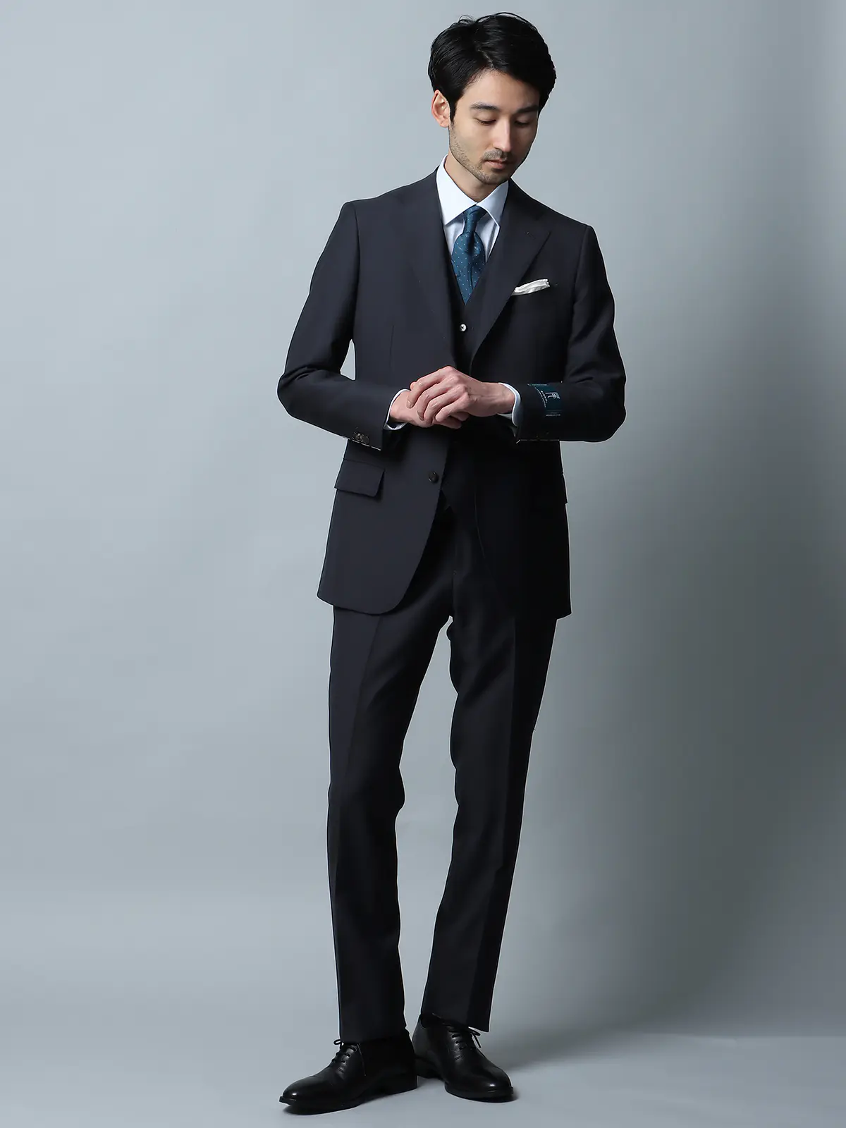 スーツ／スリーピース／3つボタン／尾州／無地／TR24 | SUIT SQUARE