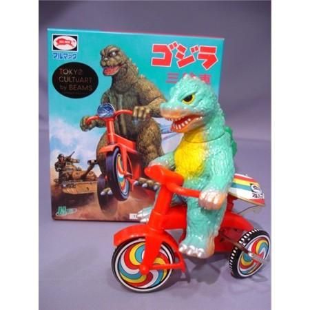 M1号・BEAMS限定「三輪車ゴジラ つち色成型色」 - モンスターズ
