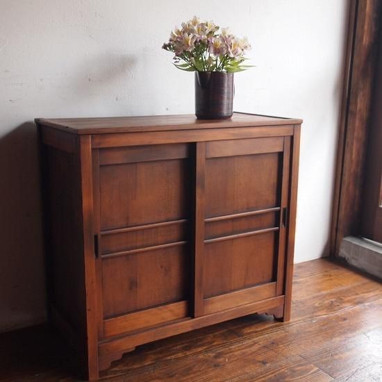 アンティーク】木製 棚 チェスト 下駄箱 飾り棚 戸棚 古民家 古家具