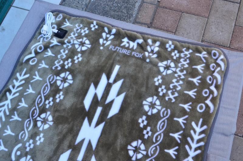 フューチャーフォックス | ナバホ柄 電熱マット - 中古アウトドア用品