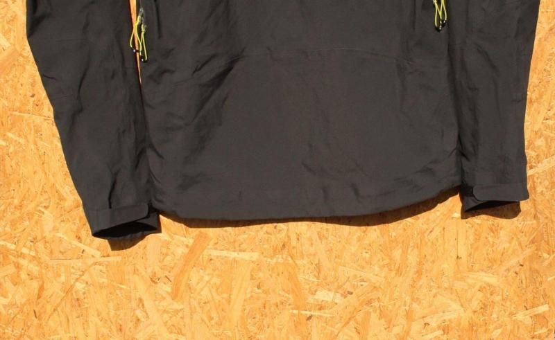 TERNUA テルヌア＞ ゴアテックスハードシェルジャケット | 中古