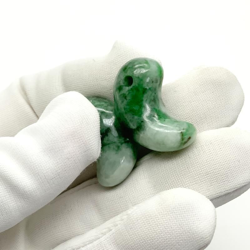糸魚川翡翠 勾玉 蝶型/双子型 SAランク 】 国産 天然石 糸魚川産翡翠