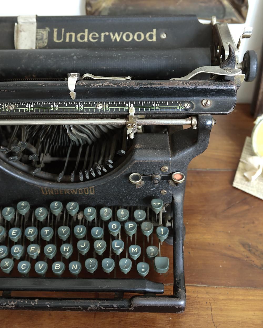 アンティーク Underwood Typewriter Company 製 タイプライター
