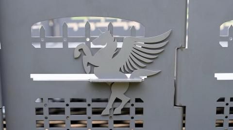 サンゾー工務店 - Outdoor Shop Burn Freely