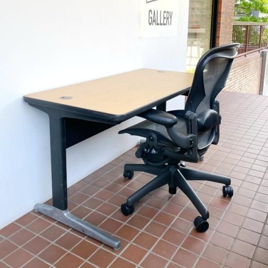Herman Miller / Action Office Work Desk - NICK WHITE