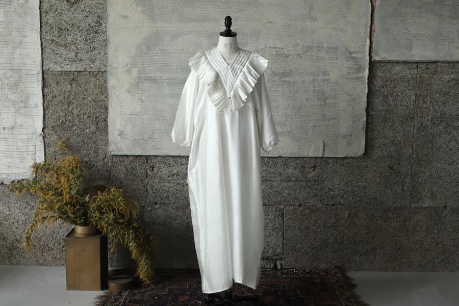 BUNON(ブノン)【2023SS新作】Back Button Dress white / バックボタン