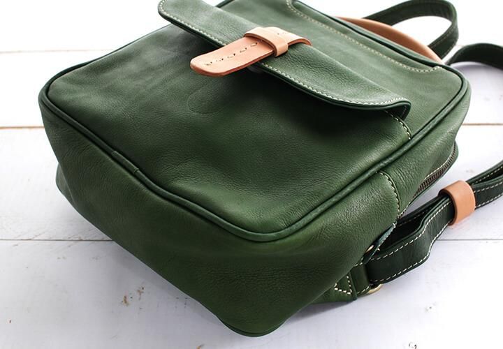 本牛革レザーバックパック（リュック） グリーン | アジアの手仕事