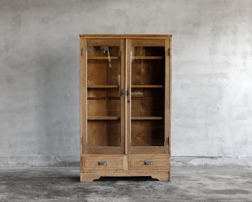 開き戸棚 アンティークFUNNEL