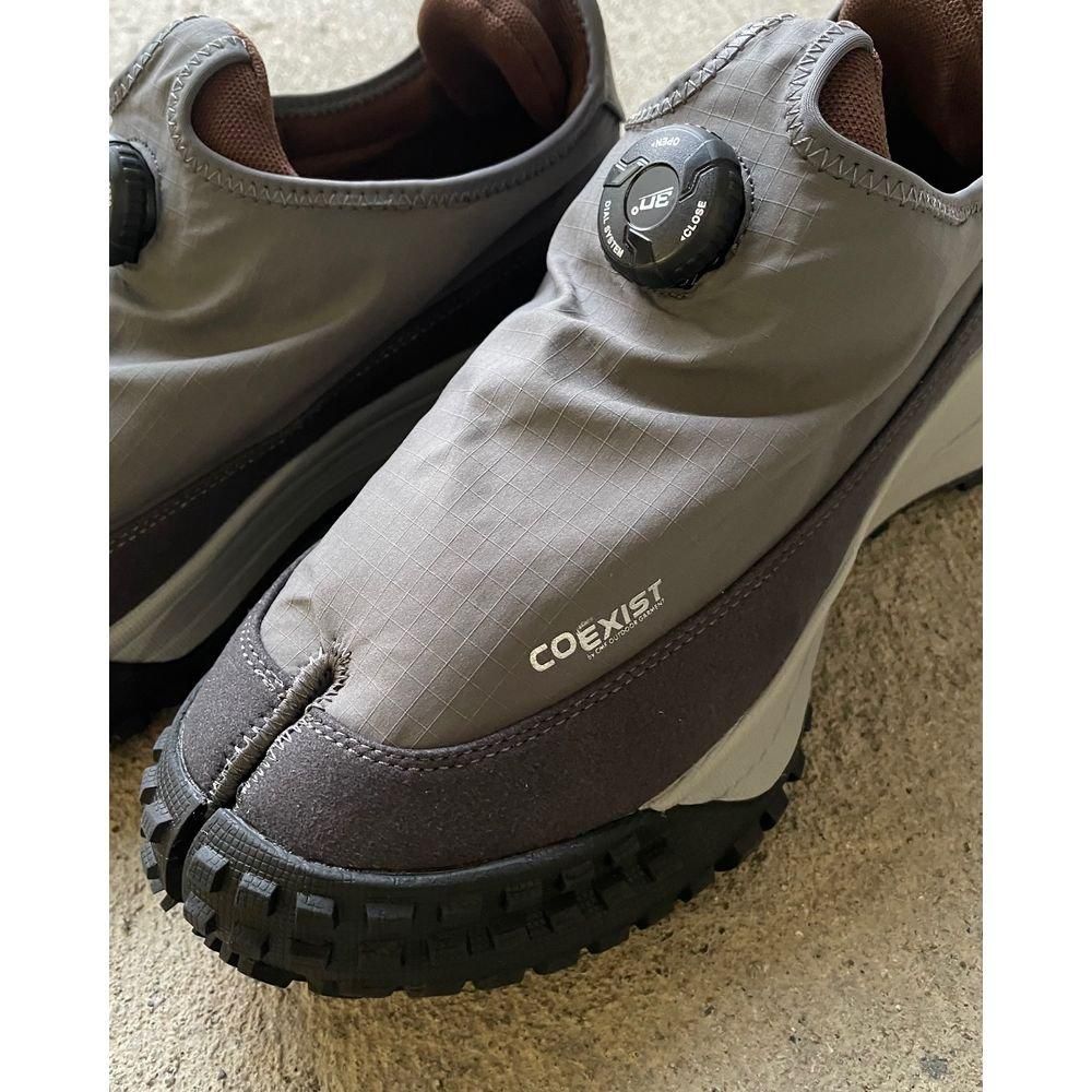 CMF OUTDOOR GARMENT「APPROACH 03 MOC - 足袋スニーカー」 - Mate-N-Raw