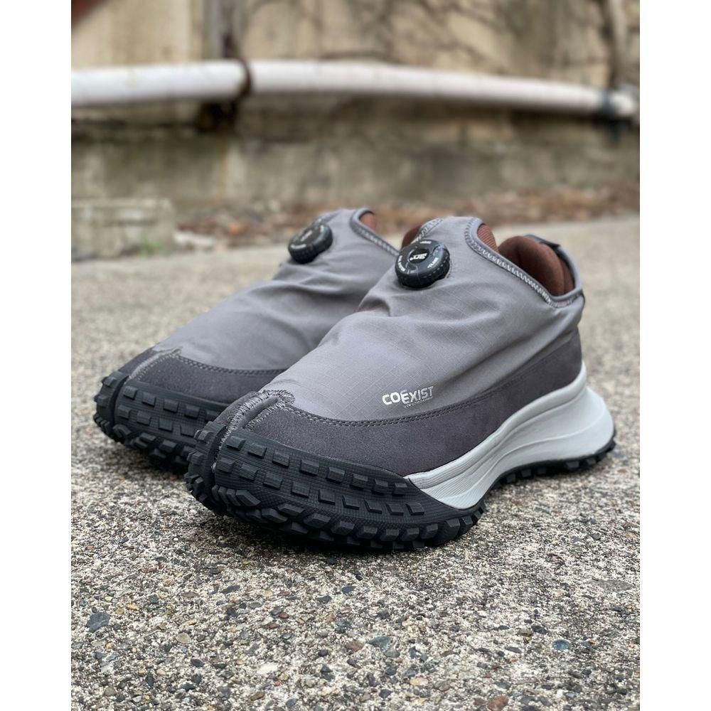 CMF OUTDOOR GARMENT「APPROACH 03 MOC - 足袋スニーカー」 - Mate-N-Raw