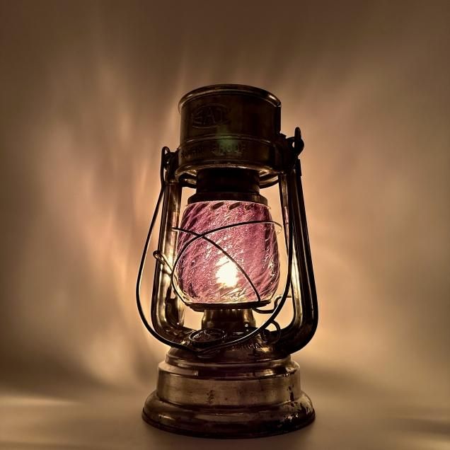 Magma Glass Studio【ランタングローブ】Brilliant Gold