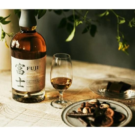 キリン シングルブレンデッド ジャパニーズウイスキー 富士 700ml 箱付