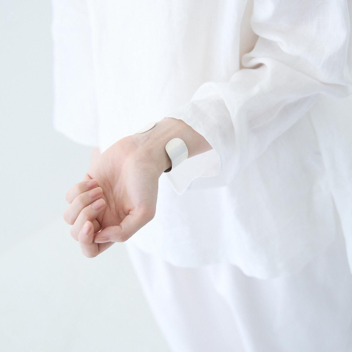 YAECA / シルバーバングル(2.5cm)- dieci｜online shop