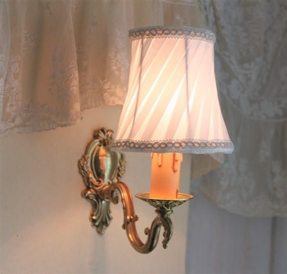 フランスアンティークスタイルのキャンドル型ブラケットライト