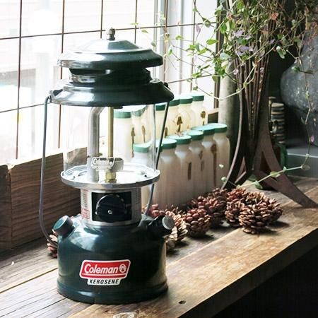 コールマン 214A700 ケロシンランタン（1995年4月製造）です。未使用。