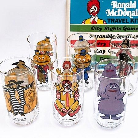マクドナルドより、コレクターシリーズ メイヤーマックチーズグラスです。