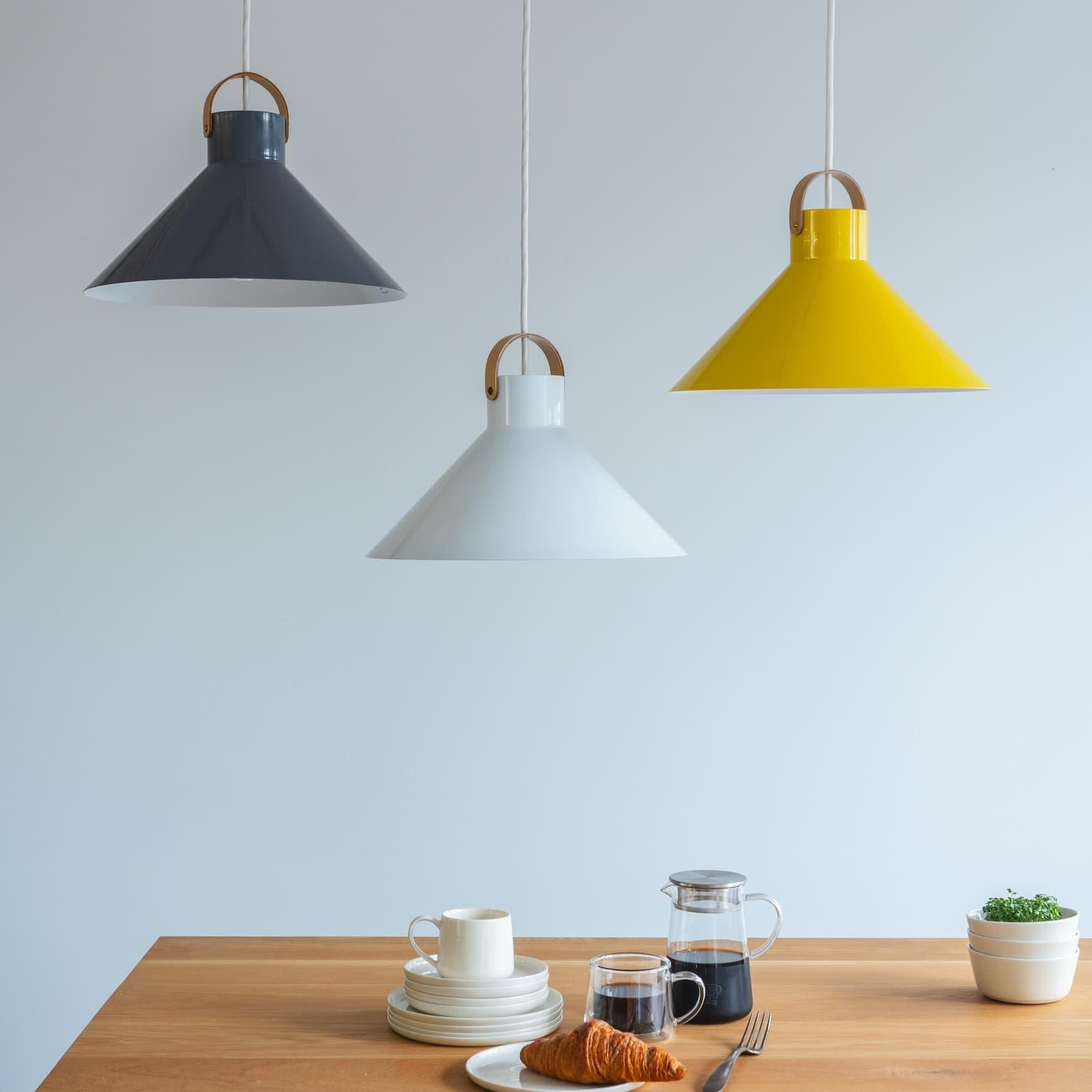 CLASKA（クラスカ）｜アトリエランプ イエロー - 家具 - ランプ - 女性