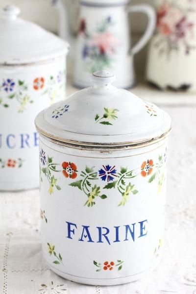 アンティークホーローフラワーガーランドキャニスターセット