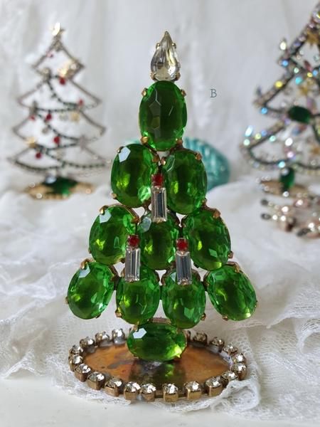 チェコ製ガラスの手作りクリスマスツリー