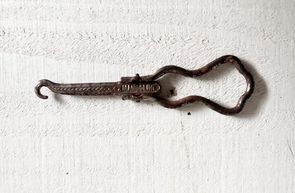 フランス製アンティークのヴィンテージボタンフック