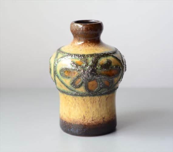 ドイツ製ヴィンテージ花瓶 芸術性高い一輪挿し