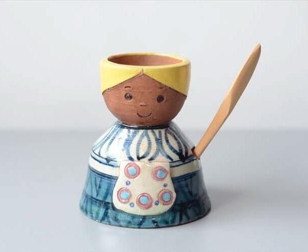 ドイツ製かわいい女の子エッグカップ木製スプーン付き