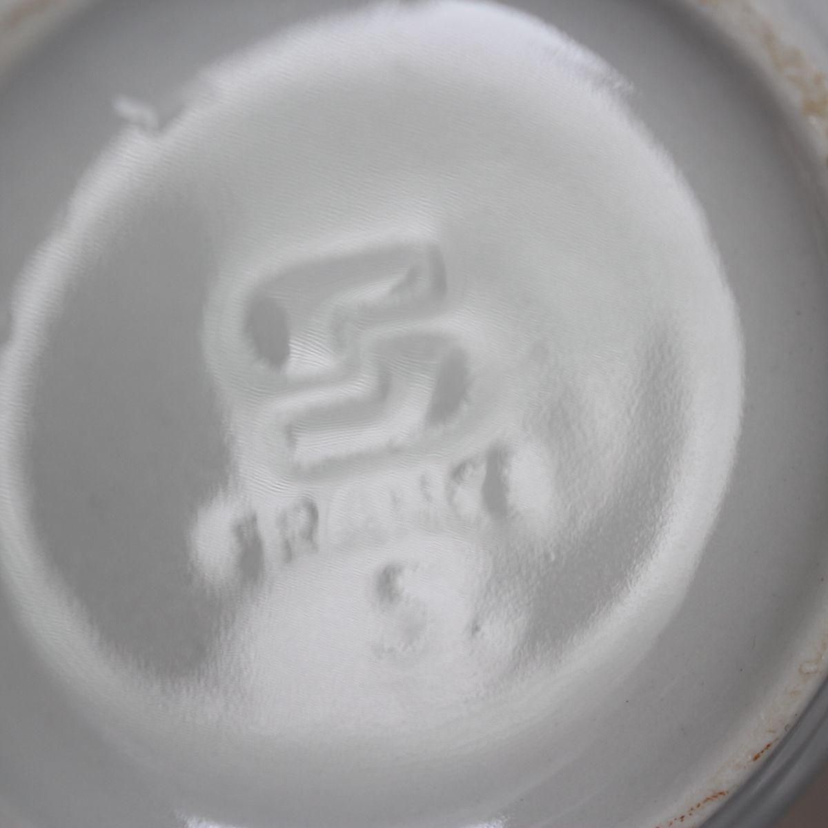 フランスブロカント サルグミンヌ白いピッチャーの魅力アンティーク