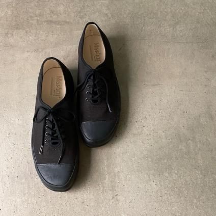 Marbot HOLECUT SNEAKERS（マルボー ホールカットスニーカー）Black