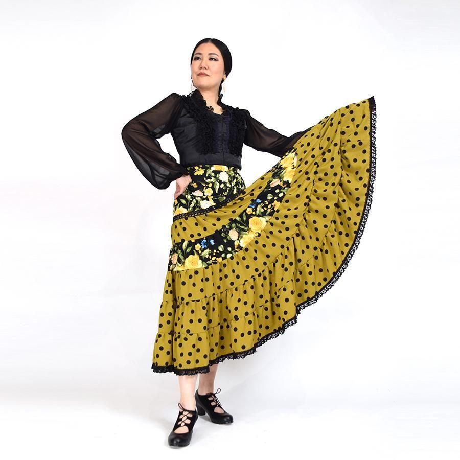 フラメンコのファルダはMariQuitaで。