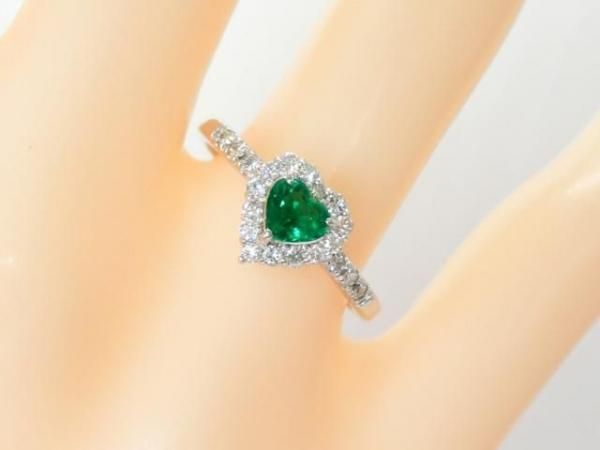 ハートシェイプエメラルド ダイヤモンドリング EM 0.27ct D 0.22ct