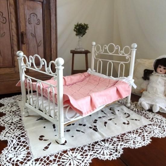 アンティーク ドールベッド | フランス アイアン製白いドールベッド