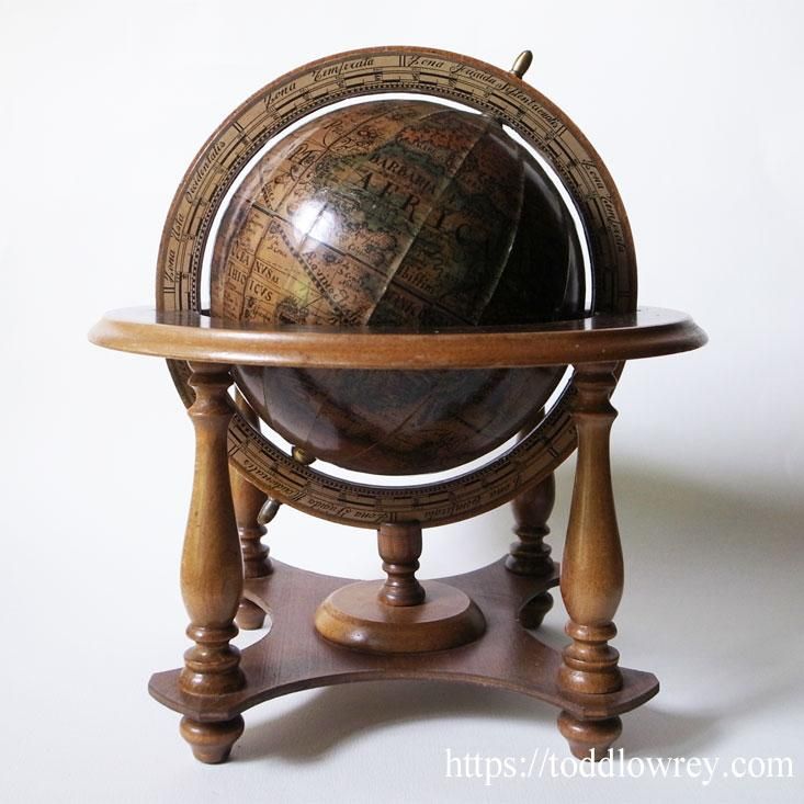 セピア色の黄道十二宮/Vintage Italian Zodiac Globe on Stand by
