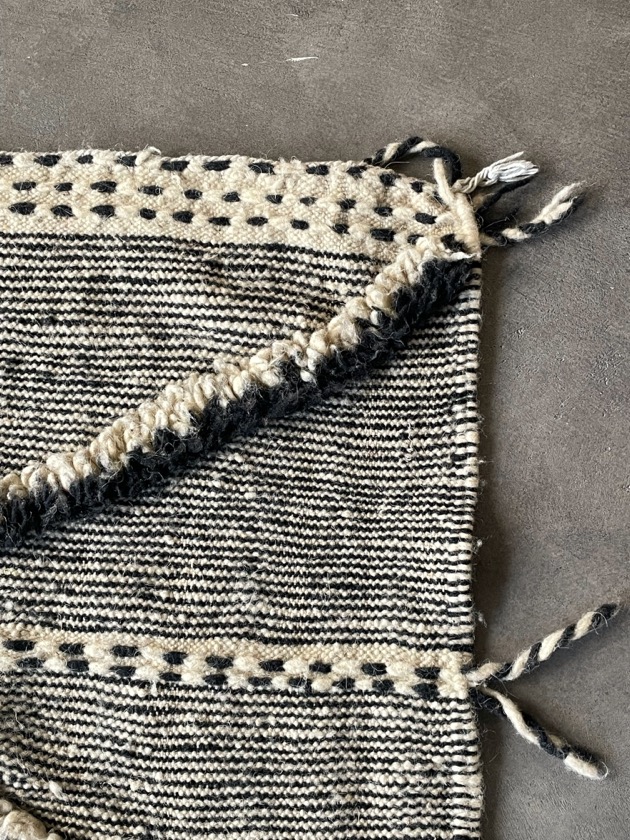 モロッコラグ「ZANAFIキリムキャメル」ブジャァッド産 ウール手織りラグ