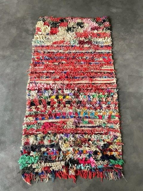 モロッコラグ「ボシャルウィット」サステナブルなリサイクルラグ