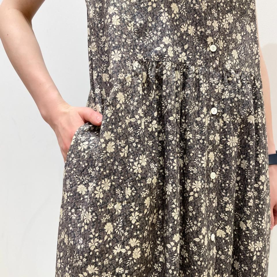 sosotto - リバティプリント/切替ギャザーノースリーブワンピース