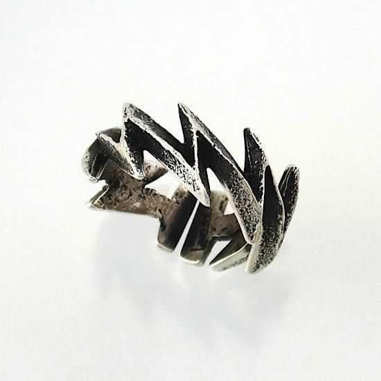 ライトニングリング トゥファキャスト By Aaron Anderson