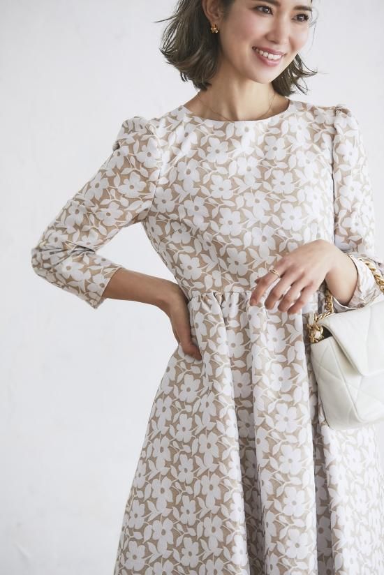 ツートンジャガードフラワーワンピース/(ライトベージュ) - seventen