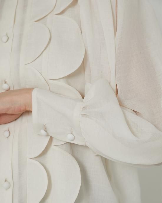 シアースカラップブラウス/無地(オフホワイト) - seventen