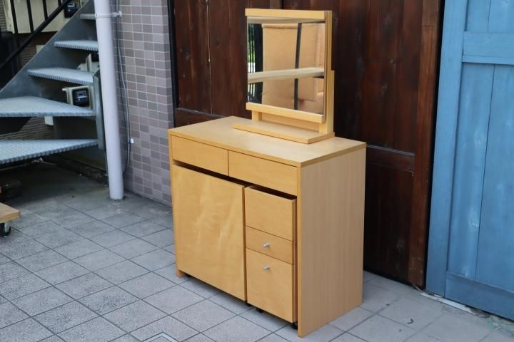 無印良品(MUJI)の希少なメープル材を使用したドレッサーセットです