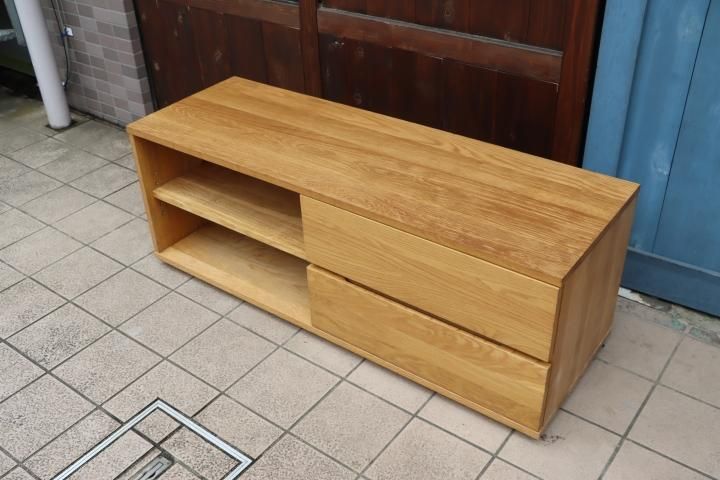 人気の無印良品(MUJI)のオーク無垢材を使用したAVラック！！シンプルな